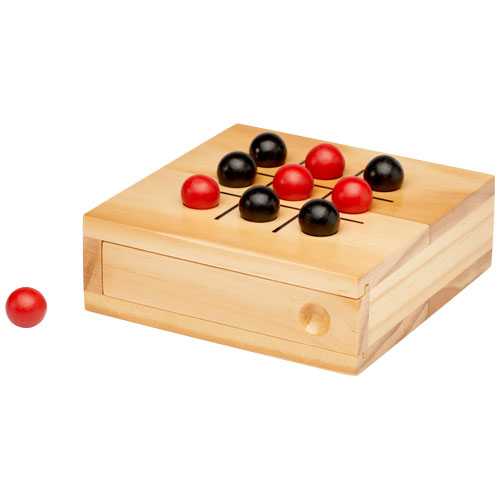 Strobus wooden tic-tac-toe game